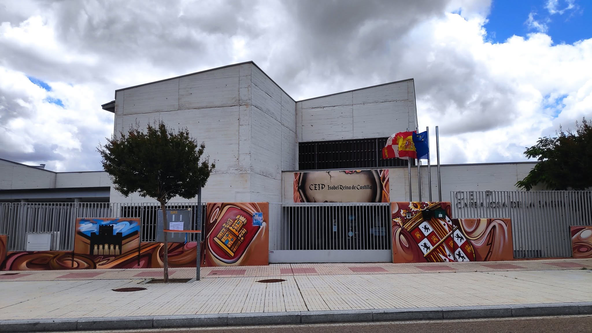 Fachada del CEIP Isabel Reina de Castilla